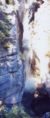 �}���[���k�J