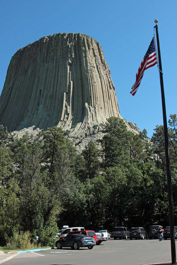 �f�r���Y�^���[�r�W�^�[�Z���^�[����̃^���[�W�]