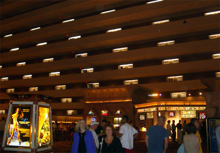 ���N�\�[���z�e������