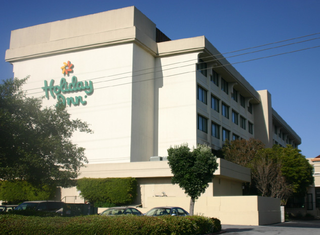 �z���f�C�C���G�A�[�|�[�g