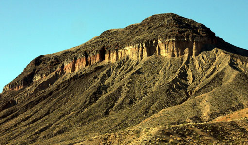 �G�~�O�����g�k�J�̎R