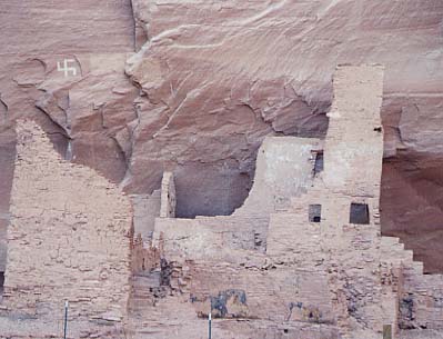 �A���e���[�v�n�E�X