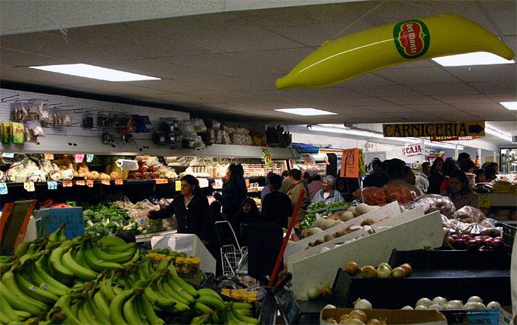 �G���p�\�̎s��