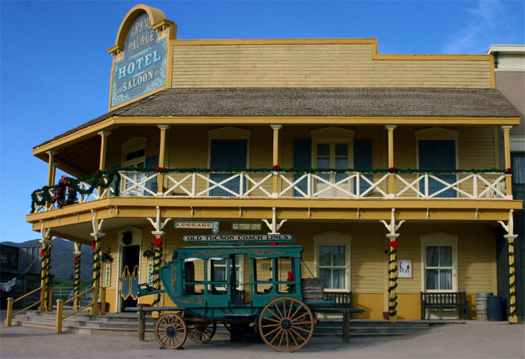 �I�[���h�c�[�\���z�e��