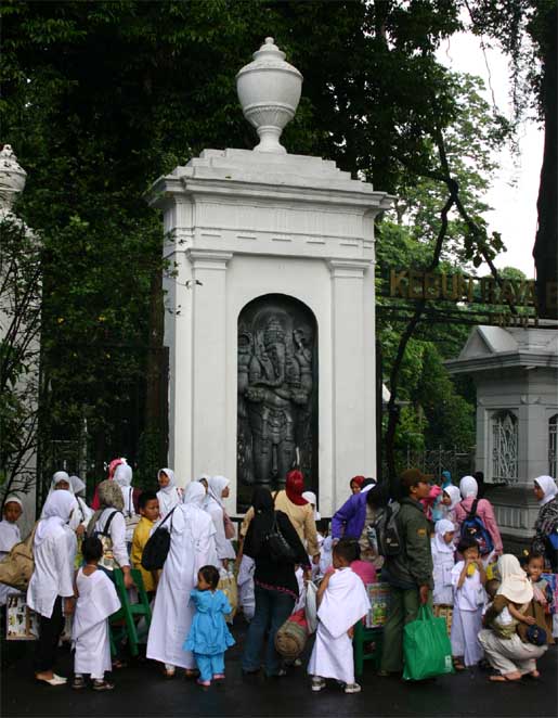 �{�S�[���A�����̓�����