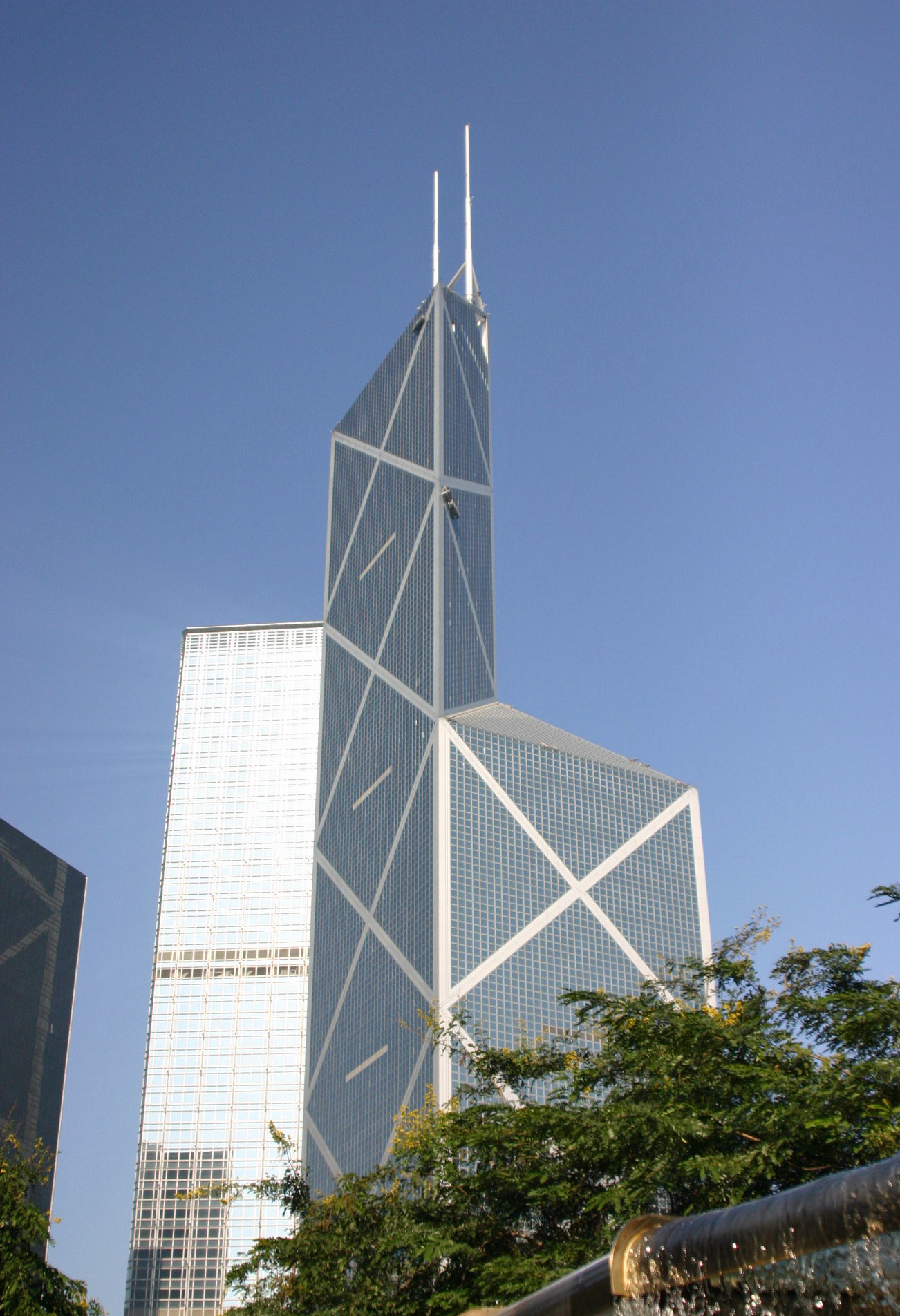 ������s�^���[